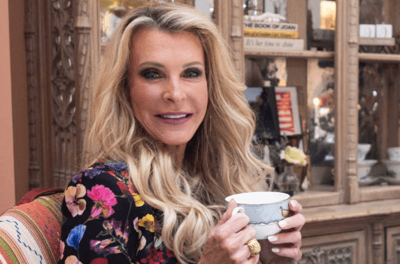 Joan Vassos Net Worth